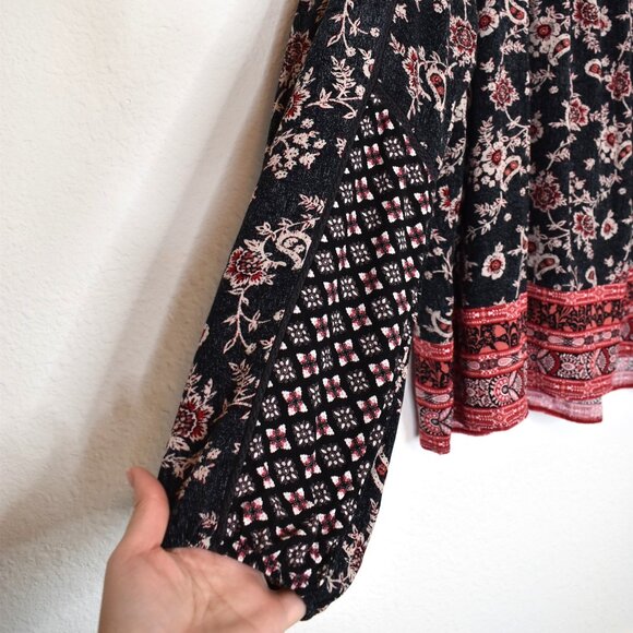 Knox Rose Black and Red Floral Blouse - Picture 7 of 16